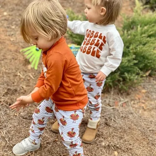 Vista 2 de BOIBOKOKO Traje de Acción de Gracias para bebé niño, sudadera de manga larga con cuello redondo y cuello redondo y pantalones deportivos para otoño
