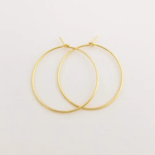 Vista 13 de Aretes de aro finos medianos de oro de 14 quilates para mujer, ligeros, minimalistas, para uso diario, de 1.5 pulgadas