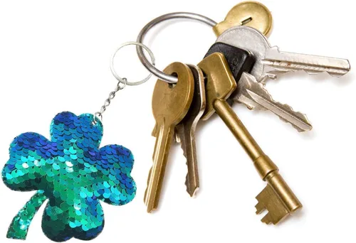 Vista 5 de GuassLee 15 llaveros de lentejuelas para niños y niñas, recuerdos de fiesta, mochila de unicornio y sirena, llaveros a granel para niños, premios