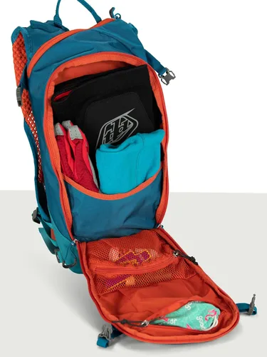 Vista 8 de Osprey Salida 8L Mochila de ciclismo para mujer con depósito hidráulico, color gris Space Travel Space Travel Gris