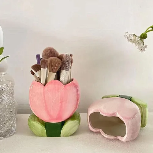 Vista 5 de TANG SONG Soporte para brochas de maquillaje de tulipanes de cerámica, caja de almacenamiento de cosméticos de flores, soporte para bolígrafos y Rosa
