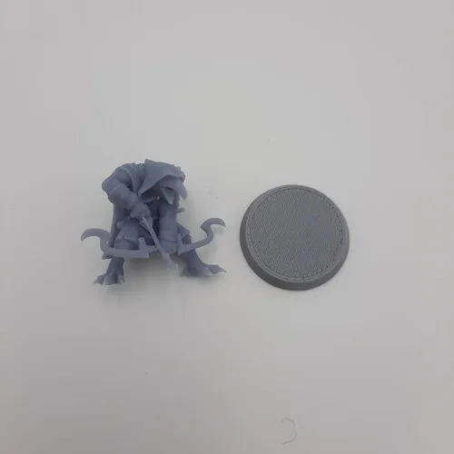 Vista 3 de Kenku - Ravenfolk - HERO Creations - RPG - Calabozos y dragones - DnD - Pathfinder - Diorama - figura en miniatura (gris/sin pintar) (Ranger (Prime))