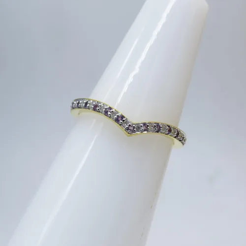 Vista 8 de Dazzlingrock Collection Anillo de Chevron de boda de diamantes blancos y piedras preciosas redondas para mujeres en oro