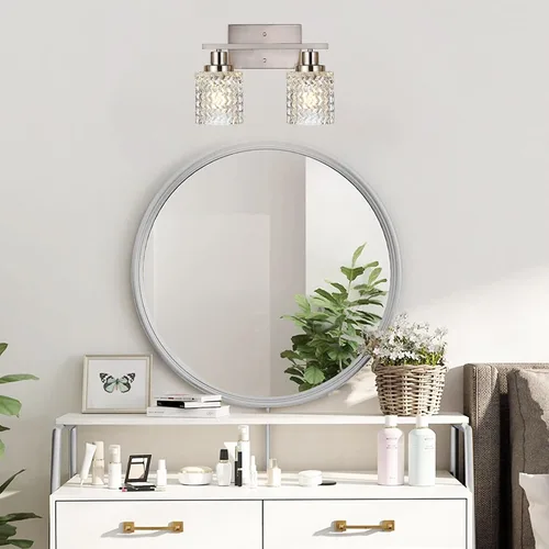 Vista 2 de MELUCEE Aplique de pared de 2 luces con pantalla de vidrio martillado, luces de baño de níquel cepillado sobre el espejo, accesorios de iluminación
