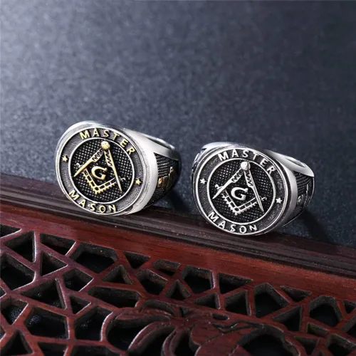 Vista 4 de EZSONA - Anillo de acero inoxidable para hombre, diseño de maestro masónico, chapado en oro plateado