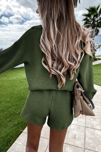 Vista 3 de PRETTYGARDEN Womens 2024 2 Piece Winter Long Sleeve V Neck Knit Pullover Sweater And Shorts Tracksuit Sets
