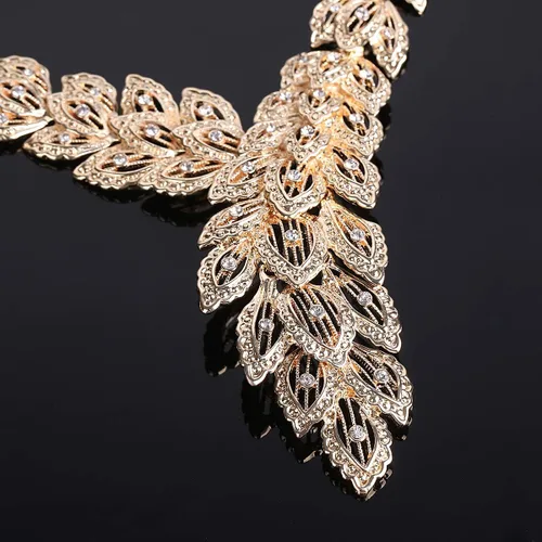 Vista 6 de MOOCHI - Juego de collar y aretes con cadena de cristal chapados en oro y plata para mujer africana india