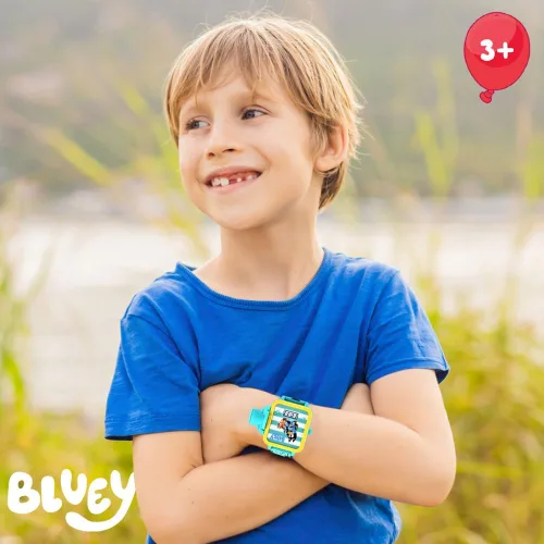 Vista 5 de Accutime Bluey - Reloj de proyector digital para niños con 6 diapositivas de imagen, correa de personaje ajustable, pantalla LCD digital, botón