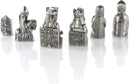 Vista 5 de Royal Selangor Acabado a mano The British Museum Collection Pewter Lewis Juego de ajedrez Regalo