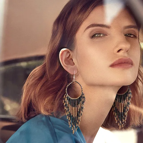 Vista 3 de DoreenBow Aretes largos de borla con cuentas bohemias, aretes colgantes hechos a mano con cuentas de semillas