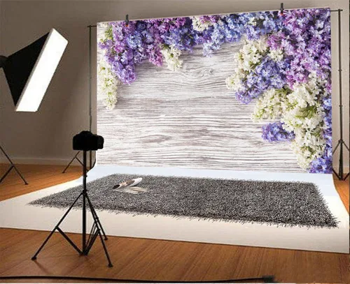 Vista 2 de Telón de fondo de madera para bebé recién nacido de 5 x 3 pies, flores moradas lilas, ramo de flores, pared de madera, para niñas y adultos, retrato
