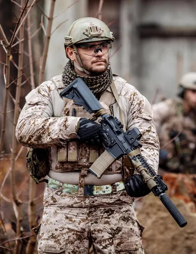 Vista 3 de WOLFHUNT Cinturón táctico para hombre, 2 unidades, cinturón de nailon resistente, hebilla de metal resistente, aparejador militar de senderismo