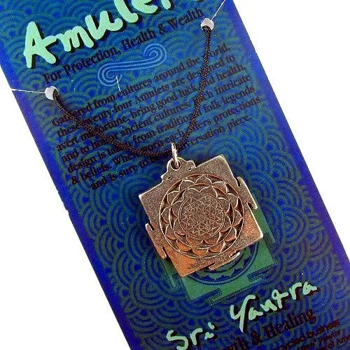 Vista 3 de Creative Ventures Jewelry Dije de estaño de amuleto de estaño con texto sagrado de los glifos mayas