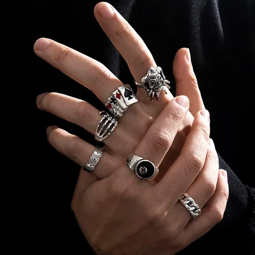 Vista 4 de KISS WIFE Vintage Silver Goth Punk Rings Set for Men Women Girls Cool Gothic Ring Pack Chunky Stackable Knuckle Finger Rings Bulk Adjustable Open