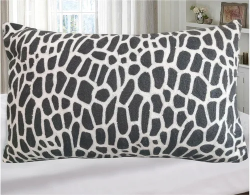 Vista 28 de Funda de almohada de algodón, diseño de bolero. Funda decorativa con diseño geométrico. En lona de algodón. Bordado, con costuras en cadena. 1pc