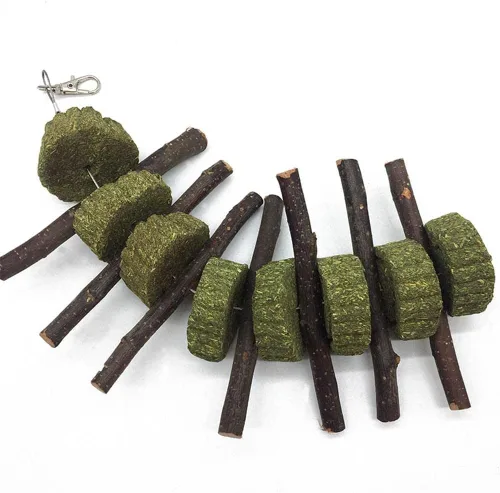 Vista 8 de Juguetes masticables de conejo para dientes, 2 unidades de palitos molares de madera de manzana orgánica con círculos de heno Timothy para conejito