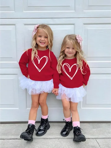 Vista 4 de BOUTIKOME Mommy and Me - Conjunto de San Valentín con estampado de corazón y corazón a juego, sudadera de manga larga