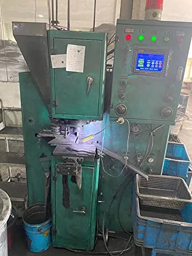 Vista 6 de defoo Cepillos del motor del carbono de BTS16 BTS20R-1 BTS21 BTS211 RTS31 R4516 convenientes para la herramienta eléctrica
