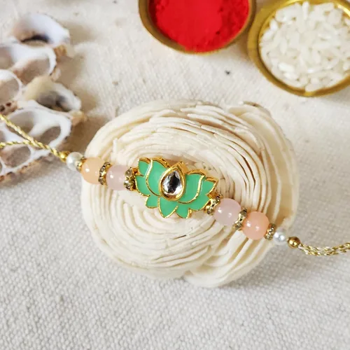 Vista 3 de Rakhi adulto Rakhi para hermano Rakhi para Bhaiya combo de mauli Rakhi hecho a mano con tarjeta de felicitación y Roli Chawal Rakshabandhan moli