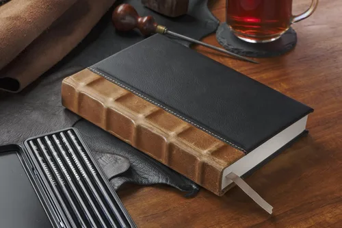 Vista 9 de Diario de tapa dura, cuaderno ejecutivo de cuero de grano Regalo para hombres y mujeres, 400 páginas numeradas, tabla de contenido, perfecto