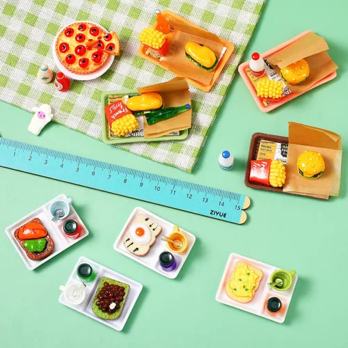 Vista 2 de Civaner Juego de 50 piezas de accesorios de comida rápida en miniatura para casa de muñecas, mini comida de Navidad, bebida mixta de resina, mini