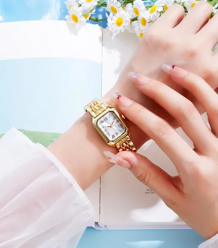 Vista 2 de Relojes para mujer, caja rectangular vintage, banda de acero inoxidable, reloj de pulsera para mujer, números romanos simples, resistente al agua