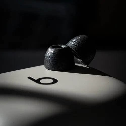Vista 3 de COMPLY TW-400-C Puntas de repuesto de espuma viscoelástica para auriculares Powerbeats Pro 2, Technics EAH-AZ80 y más Comodidad máxima, ajuste