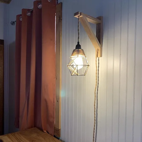 Vista 9 de Frideko - Juego de dos apliques de pared de madera enchufables, lámpara de pared rústica con cable de enchufe, accesorios de luz de pared