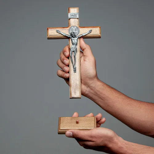 Vista 5 de Intercession Crucifijo de cruz de madera para pared y mesa (plata envejecida, 5 pulgadas)