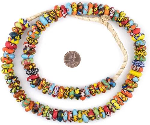 Vista 2 de The Bead Chest Fused Rondelle - Cuentas de vidrio reciclado de 0.551 in, hilo brillante de 24 pulgadas, hecho a mano en Ghana para fabricación