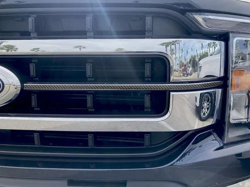 Vista 28 de Rejilla Accent Trim - Compatible con F-150 2021-2023