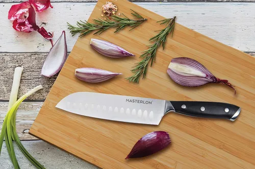 Vista 4 de Triple Rivet Collection Hoja de acero inoxidable, cuchillo Santoku de 7 pulgadas, negro