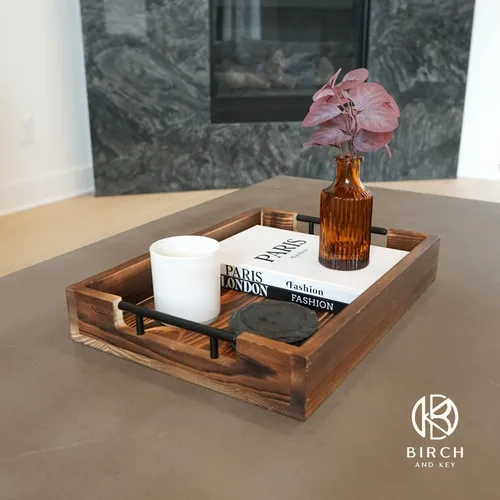 Vista 3 de Bandejas de bambú natural para servir modernas bandejas decorativas Otman con asas de metal, perfectas para sala de estar, dormitorio, entrada