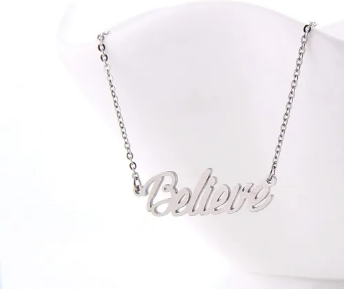 Vista 3 de HUAN XUN - Collar con nombre personalizado en plata dorada