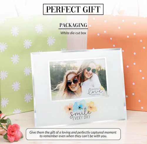 Vista 3 de Pavilion Gift Company - Smile Every Day - Portarretratos de vidrio con espejo para amigas, madres, hermanas (fotos de 4 x 6 pulgadas), 1 unidad