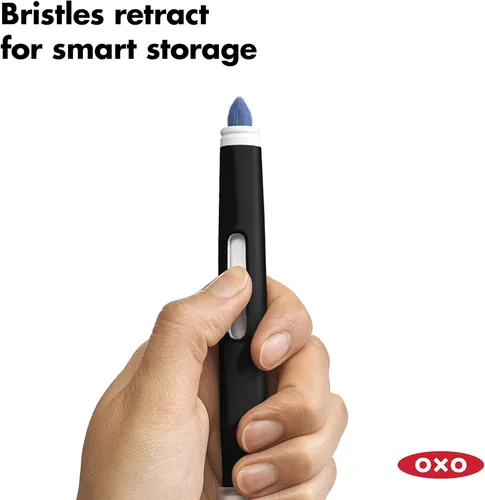 Vista 5 de OXO Grips Cepillo de limpieza de electrónicos