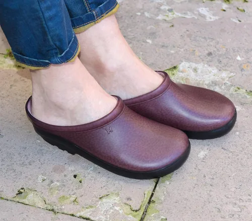 Vista 2 de Zapatos tipo suecos Sloggers, para mujer, Sangría rosa