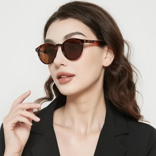 Vista 3 de MACJERO Gafas de sol redondas Protección UV polarizada Gafas de sol de moda para mujer Estilo de diseñador retro