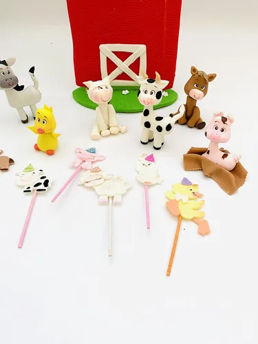 Vista 5 de Conjunto de granja 3D y sombreros de fiesta para cupcakes