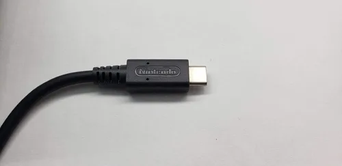 Vista 3 de Adaptador de CA Nintendo para Nintendo Switch de 120 voltios, negro (embalaje a granel)