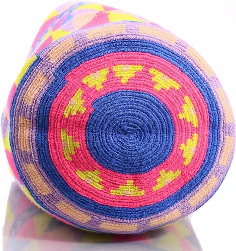 Vista 4 de WYOU Designer Collection, Handwoven Hobo Bucket Bag in Wayuu Crochet