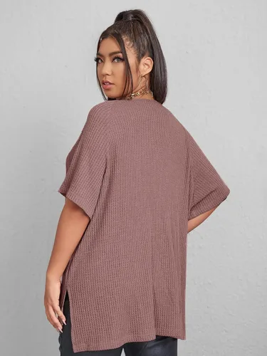 Vista 2 de SOLY HUX Camiseta de manga corta con cuello en V para mujer, talla grande, dobladillo dividido, punto gofre, de gran tamaño, casual, holgada