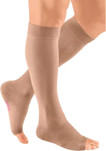 Vista 6 de mediven Plus for Men & Women, 20-30 mmHg Knee High Open Toe Compression Socks