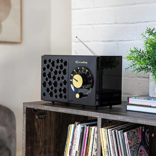 Vista 10 de Crosley CR3042A-BK Maverick Radio AM/FM portátil con receptor Bluetooth, color negro