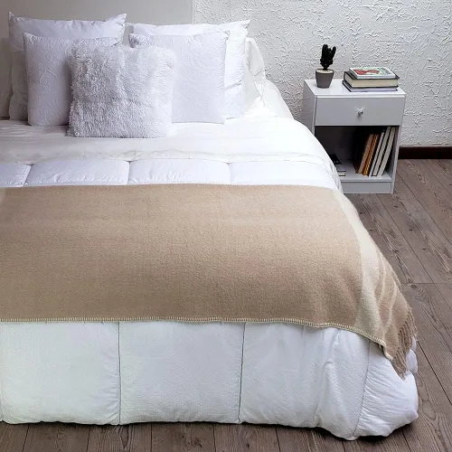 Vista 2 de Mountain Whipstitch - Manta ecológica de lana de alpaca 100% sin teñir, colores naturales, suave y cálido, diseño a rayas, 72 x 52 pulgadas