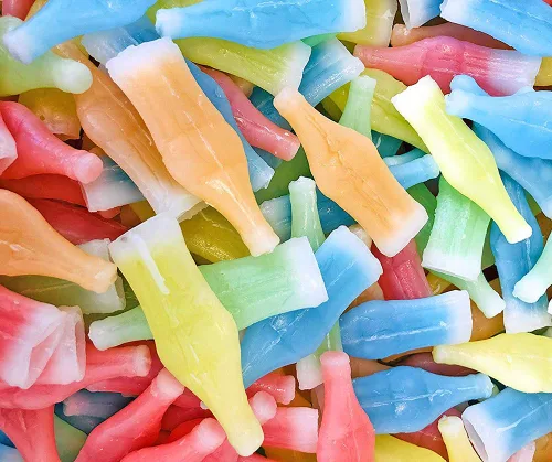Vista 3 de SweetGourmet Botellas de caramelo de cera con relleno de bebidas, sabores de frutas surtidos, bolsa de 1 libra