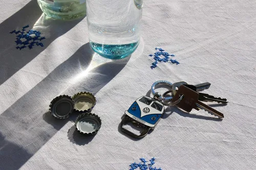 Vista 4 de BRISA VW Collection - Volkswagen Keychain Ring Keychain Accessory Keyholder with Bottle Opener in Beetle, T1, T2 Bus Design