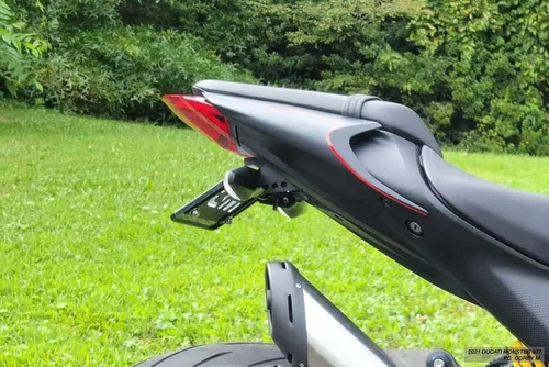 Vista 4 de Kit eliminador de guardabarros para Ducati Monster Monster+ 937 2021-2023
