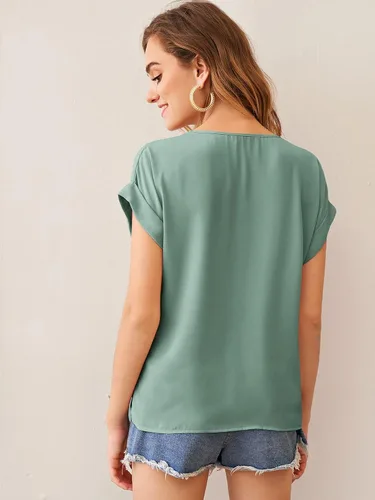 Vista 2 de Milumia Blusa casual de manga corta con cuello redondo y puños para mujer
