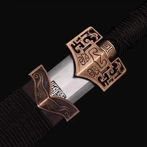 Vista 4 de Quan - Espada china hecha a mano, espada Han de ocho caras, forjada en acero de Damasco, accesorios de espada Han de cobre puro